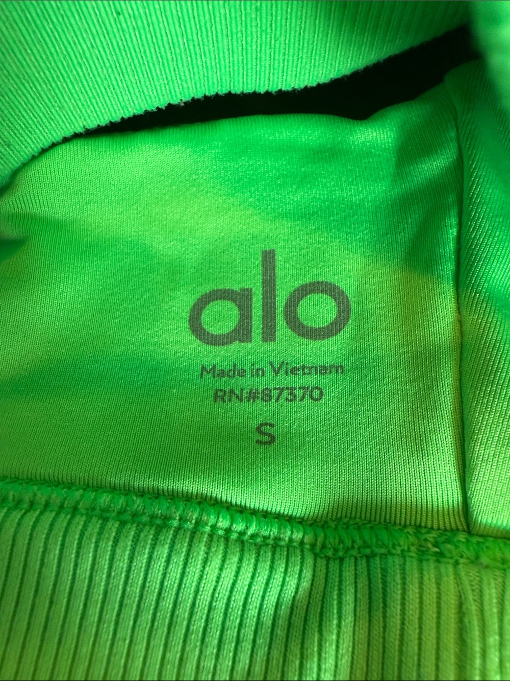 ALO Yoga Neon Green Cross-Back Sports Bra - Picture 3 of 3